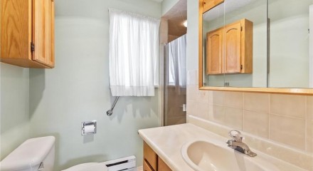 Residential - Condo/Apartment - Abbotsford, Canada - Canada