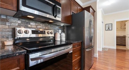 Residential - Condo/Apartment - Abbotsford, Canada - Canada