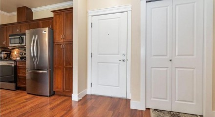 Residential - Condo/Apartment - Abbotsford, Canada - Canada
