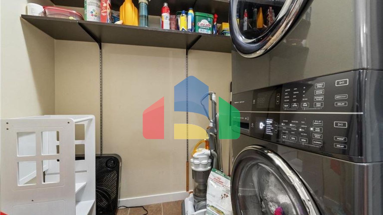 Residential - Condo/Apartment - Abbotsford, Canada - Canada