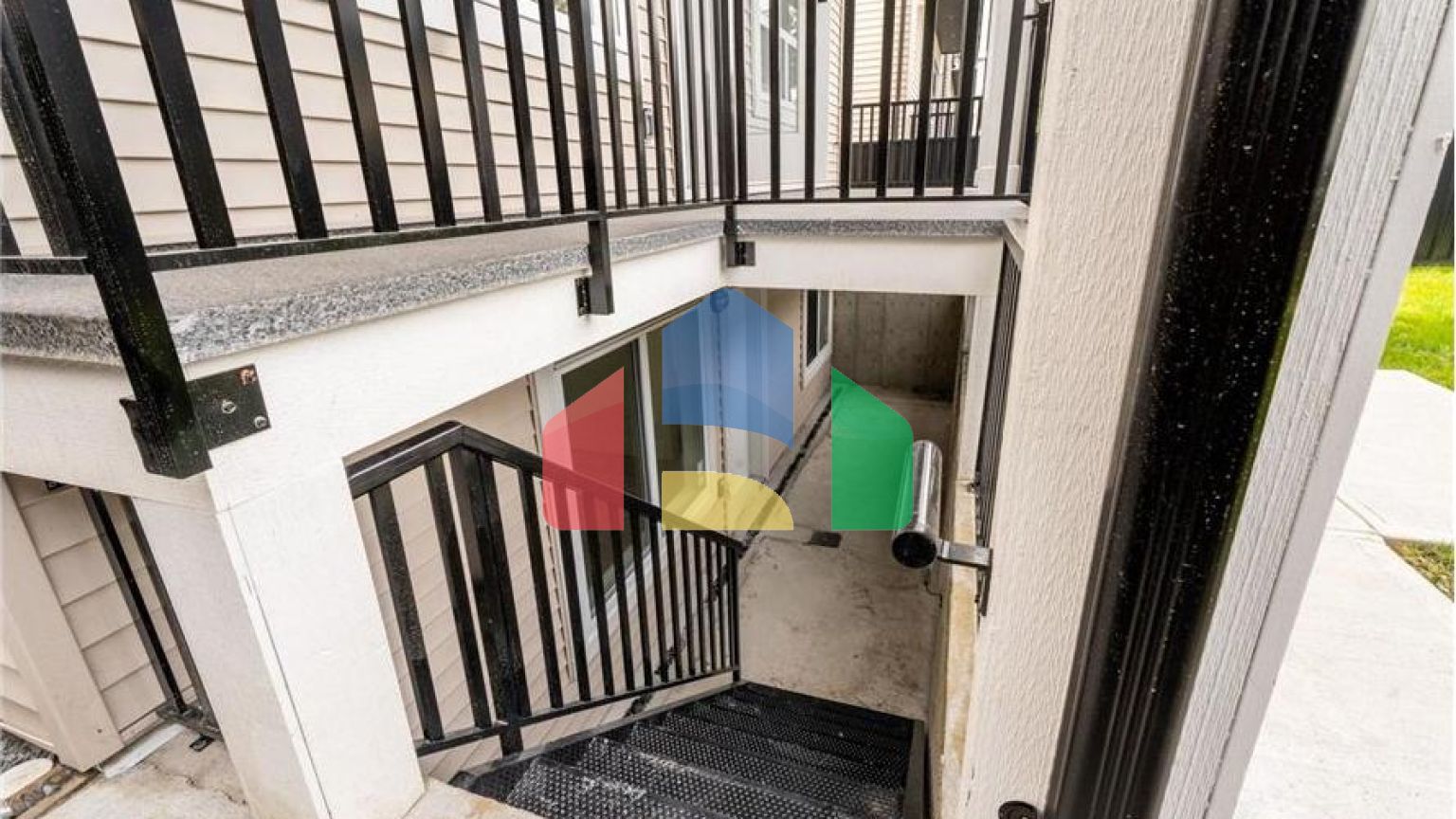 Residential - Single Family Home - Abbotsford, Canada - Canada