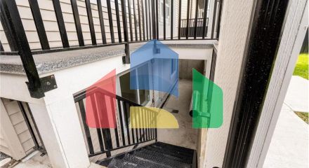 Residential - Single Family Home - Abbotsford, Canada - Canada