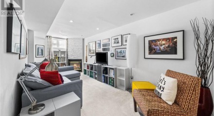 Residential - Single Family Home - Ajax, Canada - Canada