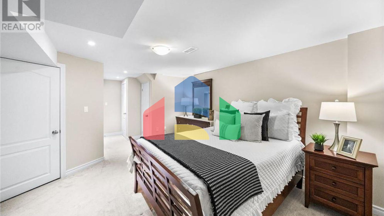 Residential - Single Family Home - Ajax, Canada - Canada