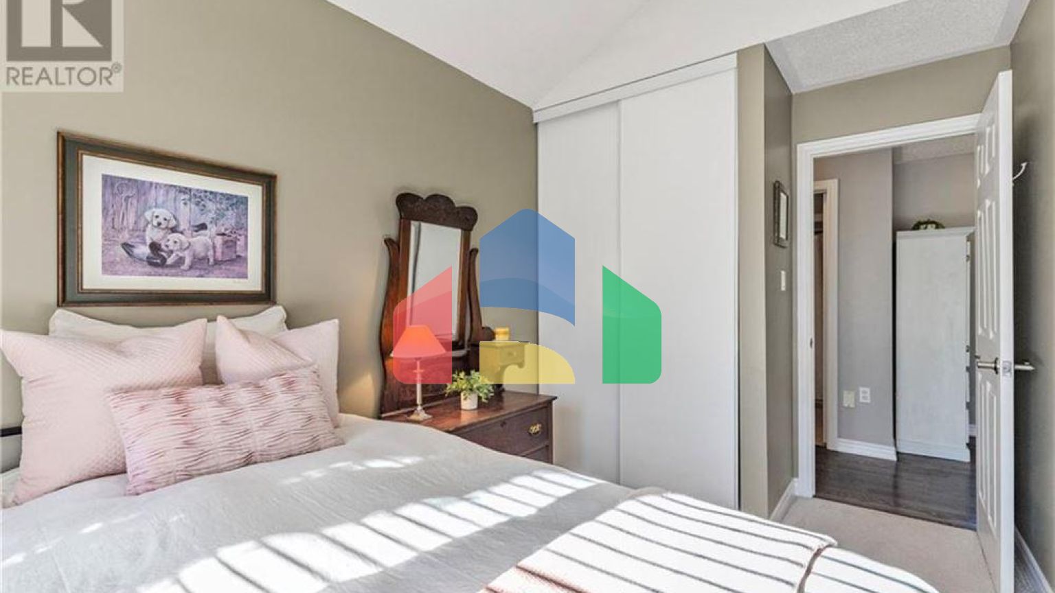 Residential - Single Family Home - Barrie, Canada - Canada