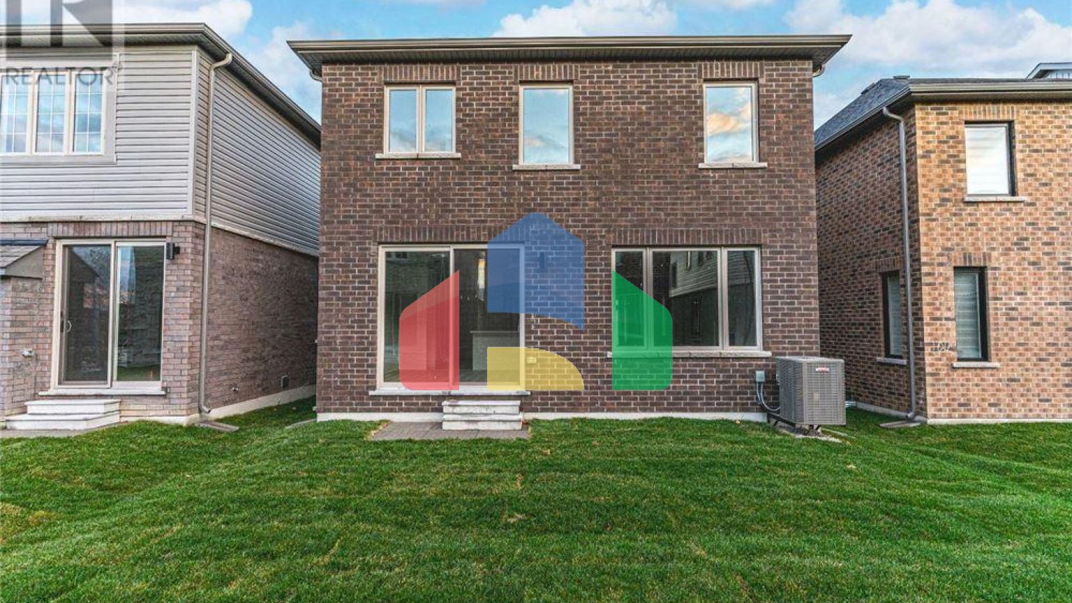 Residential - Single Family Home - Barrie, Canada - Canada