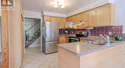 Residential - Single Family Home - Barrie, Canada - Canada