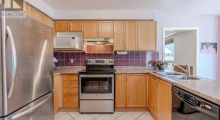Residential - Single Family Home - Barrie, Canada - Canada
