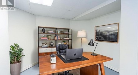 Residential - Single Family Home - Barrie, Canada - Canada