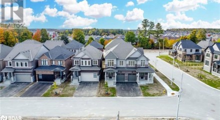 Residential - Single Family Home - Barrie, Canada - Canada