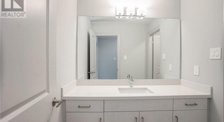 Residential - Single Family Home - Barrie, Canada - Canada