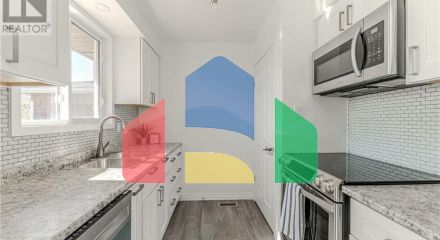 Residential - Single Family Home - Barrie, Canada - Canada