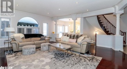 Residential - Single Family Home - Barrie, Canada - Canada