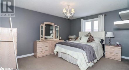 Residential - Single Family Home - Barrie, Canada - Canada