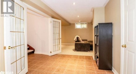 Residential - Single Family Home - Barrie, Canada - Canada