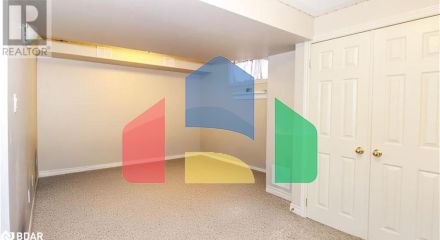 Residential - Single Family Home - Barrie, Canada - Canada