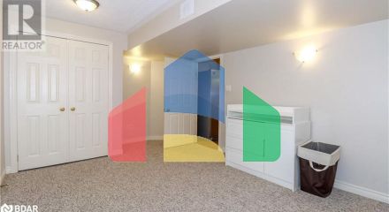 Residential - Single Family Home - Barrie, Canada - Canada