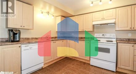 Residential - Single Family Home - Barrie, Canada - Canada