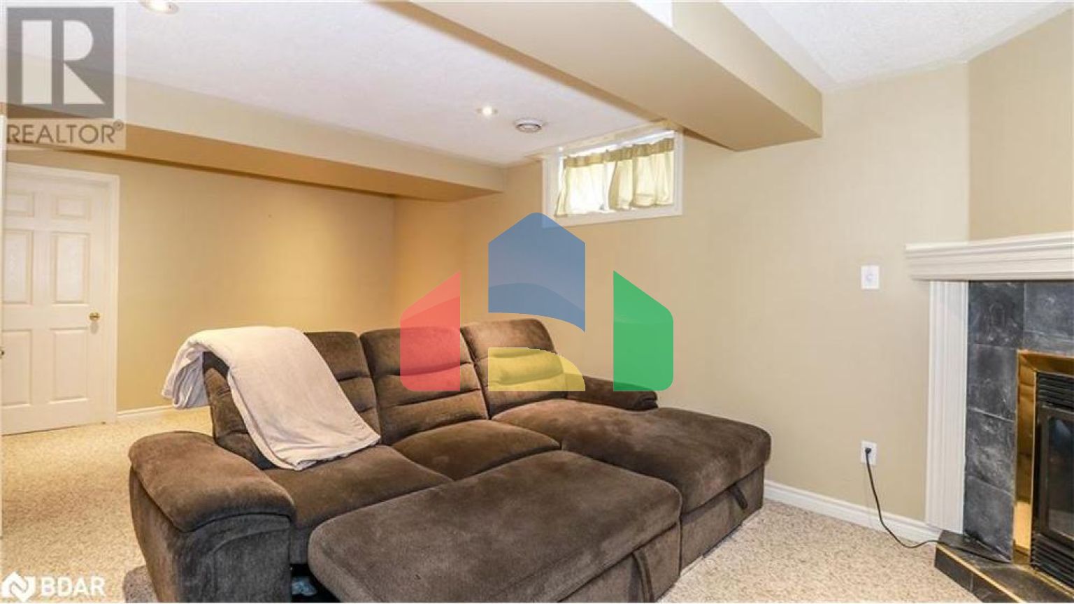 Residential - Single Family Home - Barrie, Canada - Canada