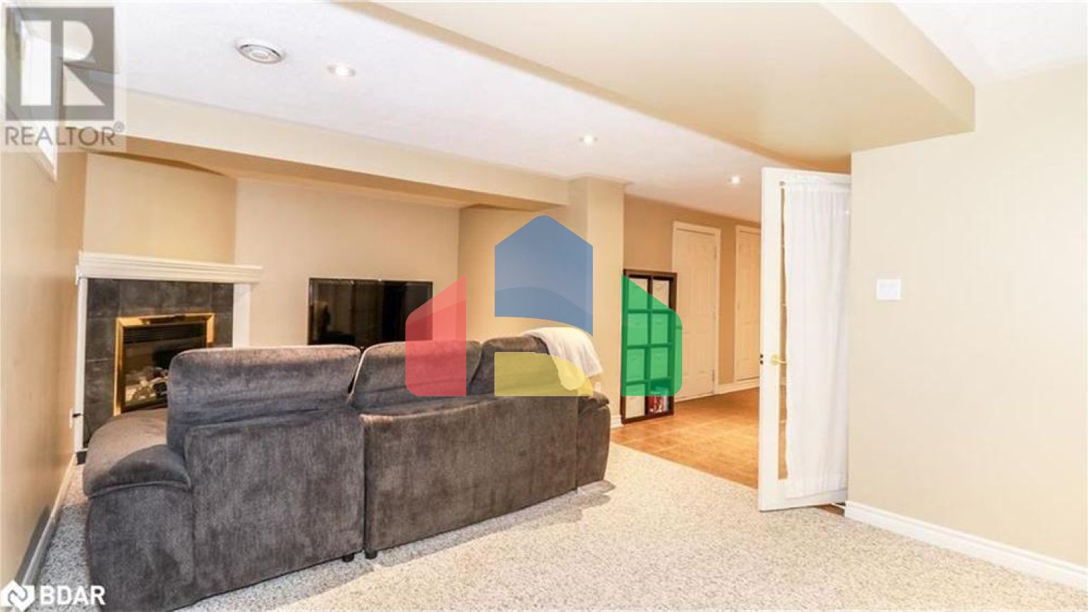 Residential - Single Family Home - Barrie, Canada - Canada