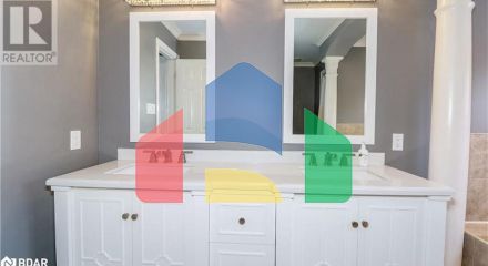 Residential - Single Family Home - Barrie, Canada - Canada