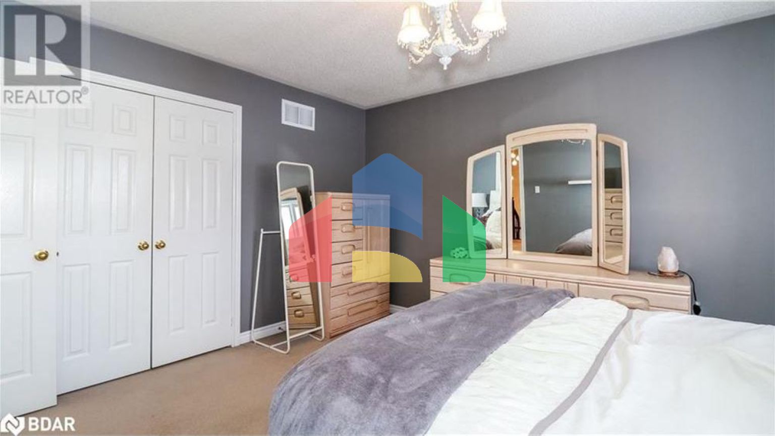 Residential - Single Family Home - Barrie, Canada - Canada