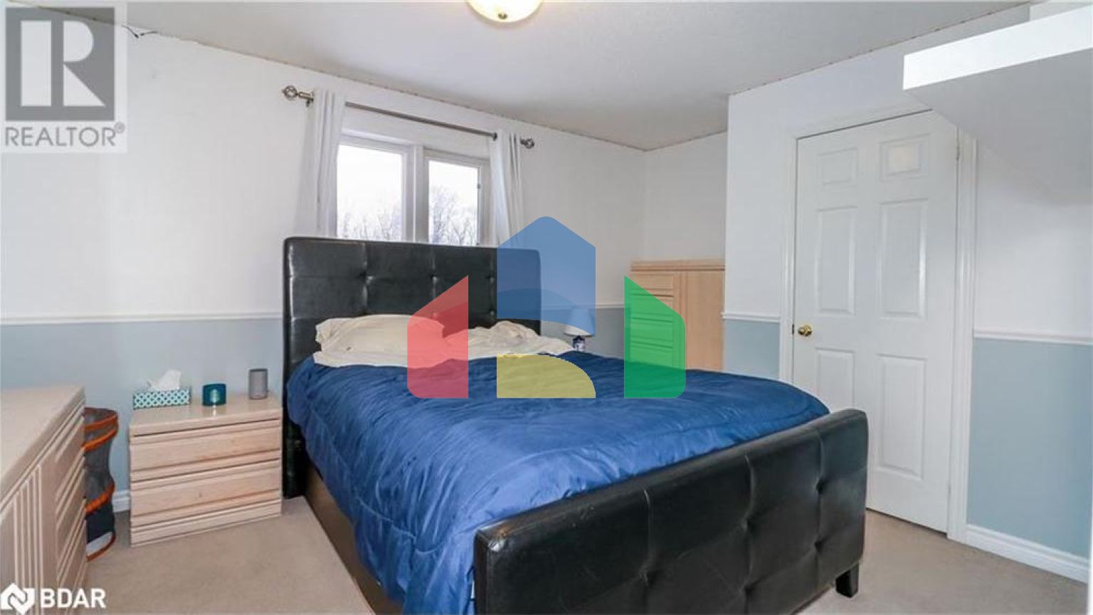 Residential - Single Family Home - Barrie, Canada - Canada