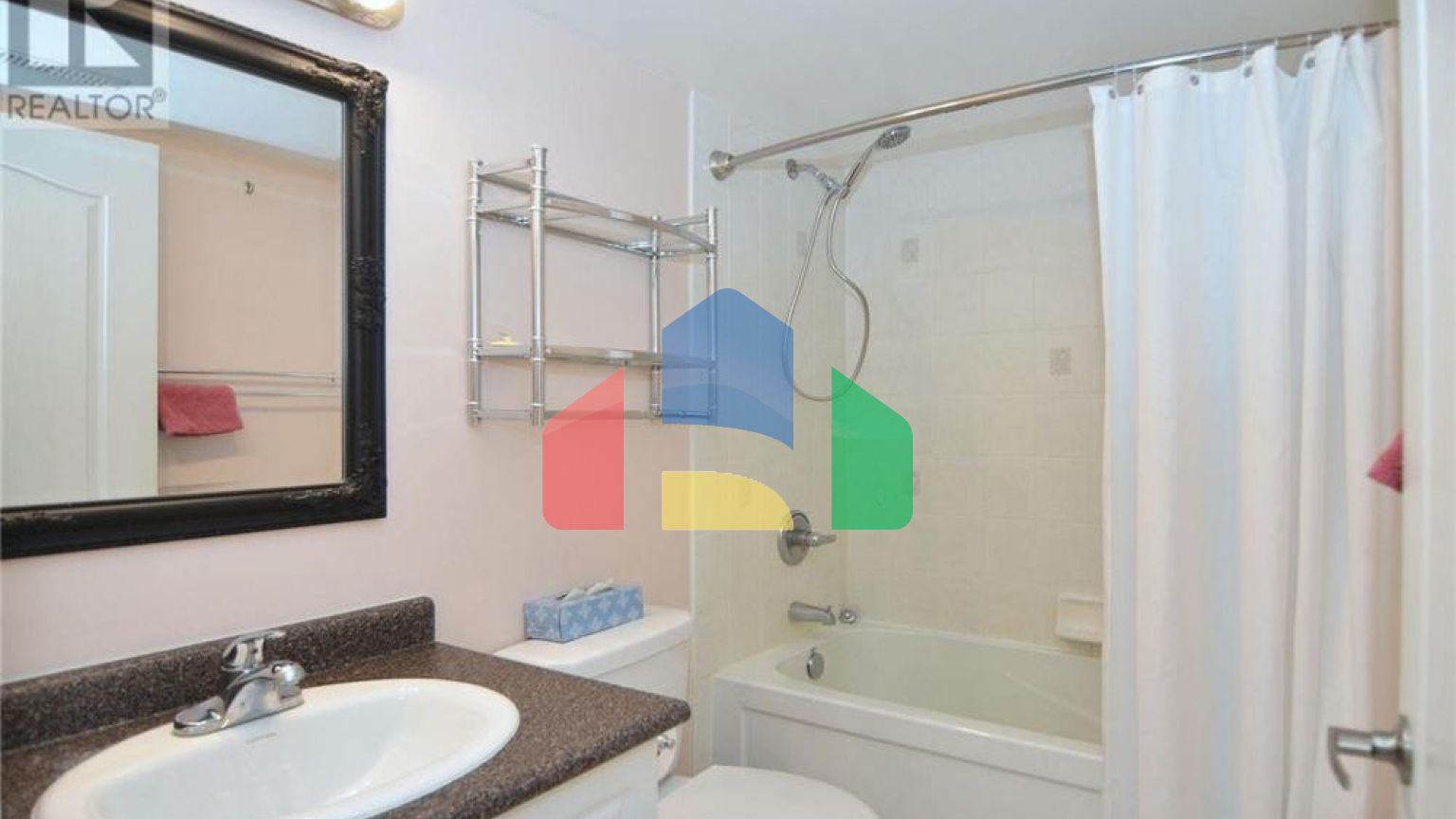 Residential - Condo/Apartment - Barrie, Canada - Canada