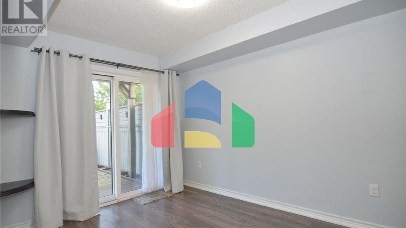 Residential - Condo/Apartment - Barrie, Canada - Canada