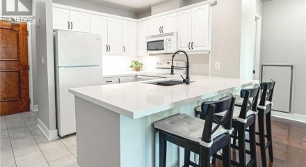 Residential - Condo/Apartment - Barrie, Canada - Canada
