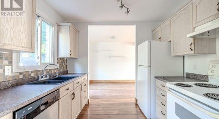 Residential - Single Family Home - Barrie, Canada - Canada
