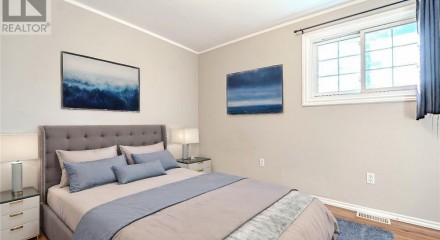 Residential - Single Family Home - Barrie, Canada - Canada