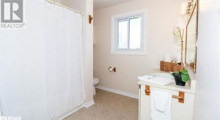 Residential - Single Family Home - Barrie, Canada - Canada