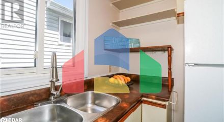 Residential - Single Family Home - Barrie, Canada - Canada