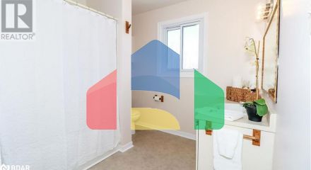 Residential - Single Family Home - Barrie, Canada - Canada