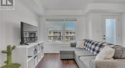 Residential - Single Family Home - Barrie, Canada - Canada