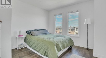 Residential - Single Family Home - Barrie, Canada - Canada