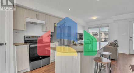 Residential - Single Family Home - Barrie, Canada - Canada