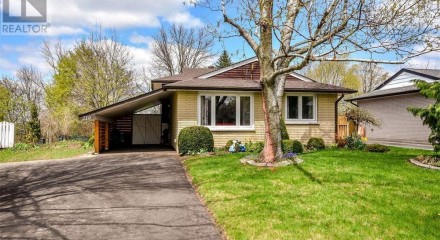 Residential - Single Family Home - Barrie, Canada - Canada