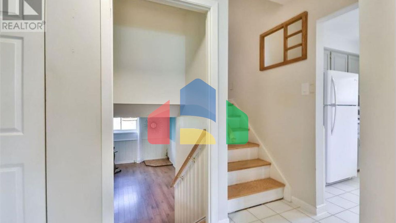 Residential - Single Family Home - Barrie, Canada - Canada