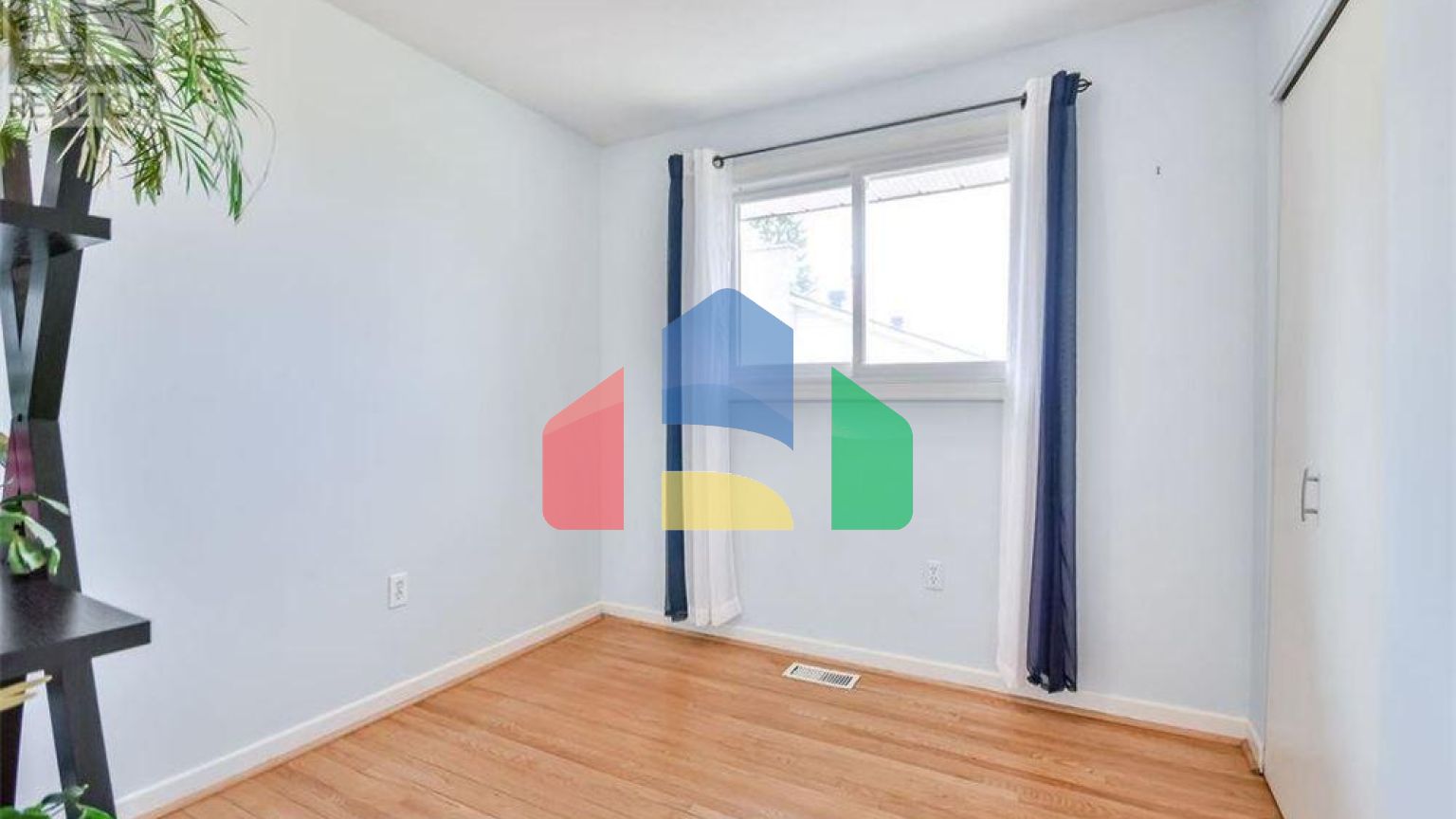 Residential - Single Family Home - Barrie, Canada - Canada