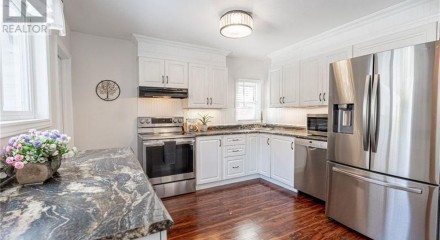 Residential - Single Family Home - Barrie, Canada - Canada