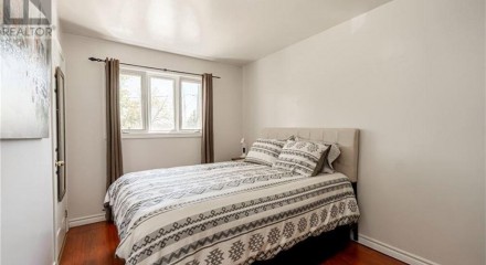 Residential - Single Family Home - Barrie, Canada - Canada