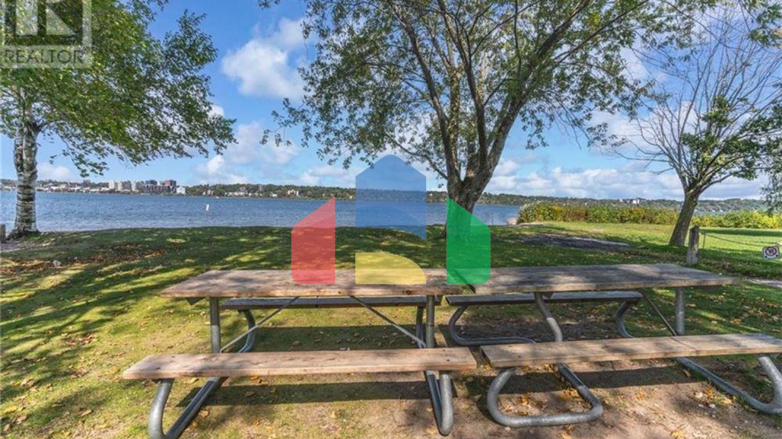 Residential - Single Family Home - Barrie, Canada - Canada