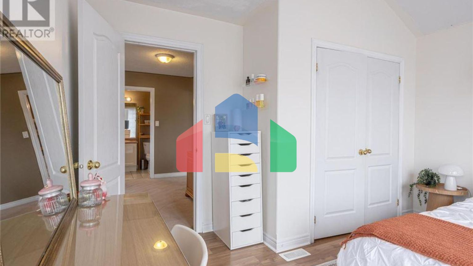 Residential - Single Family Home - Barrie, Canada - Canada