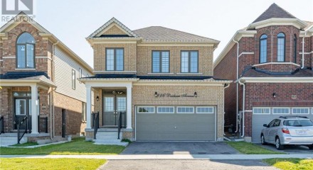 Residential - Single Family Home - Barrie, Canada - Canada