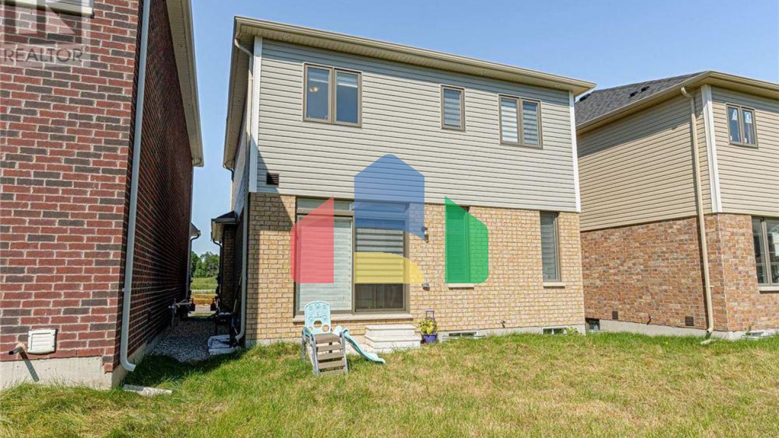 Residential - Single Family Home - Barrie, Canada - Canada