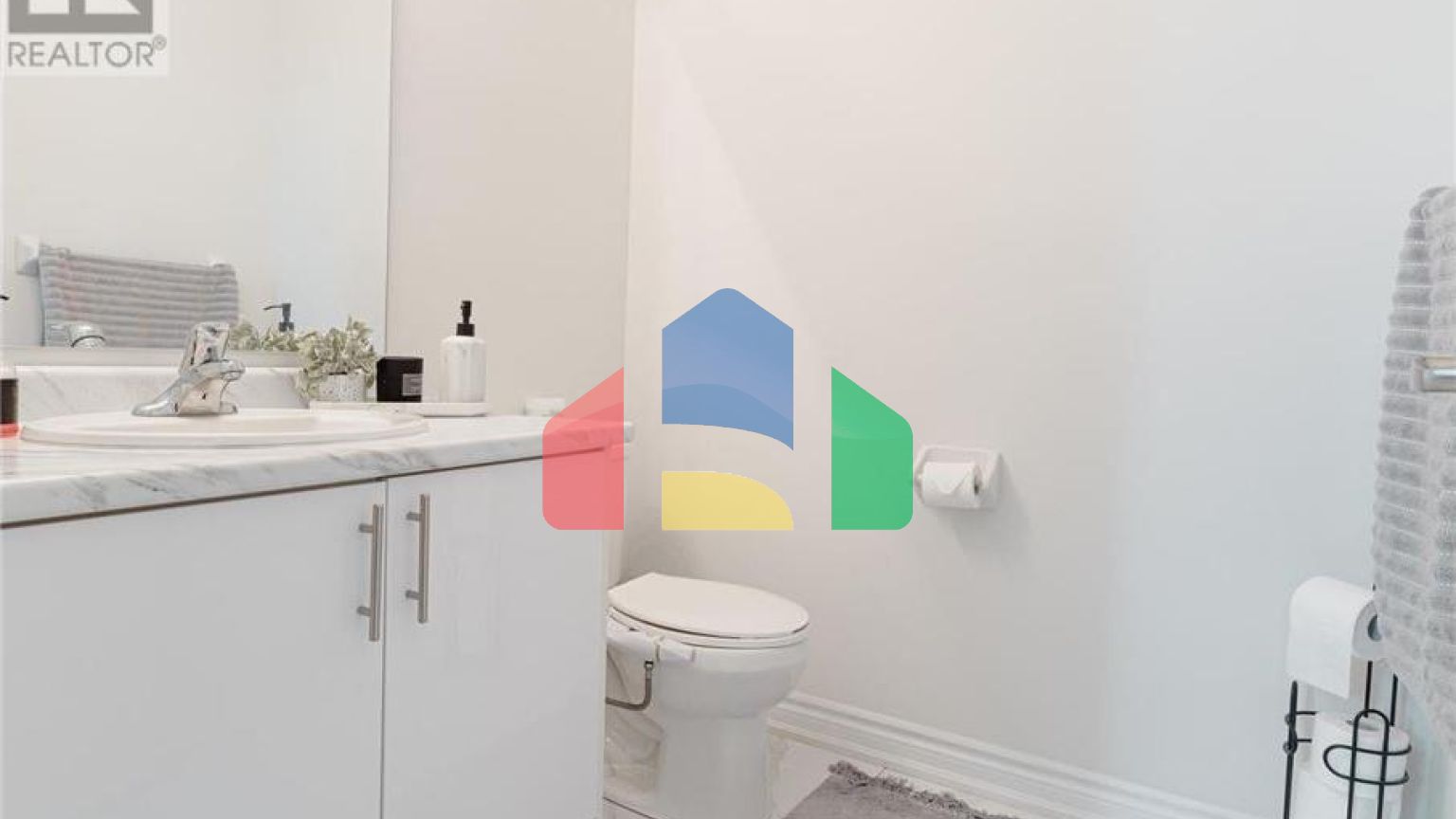 Residential - Single Family Home - Barrie, Canada - Canada