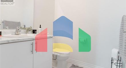 Residential - Single Family Home - Barrie, Canada - Canada