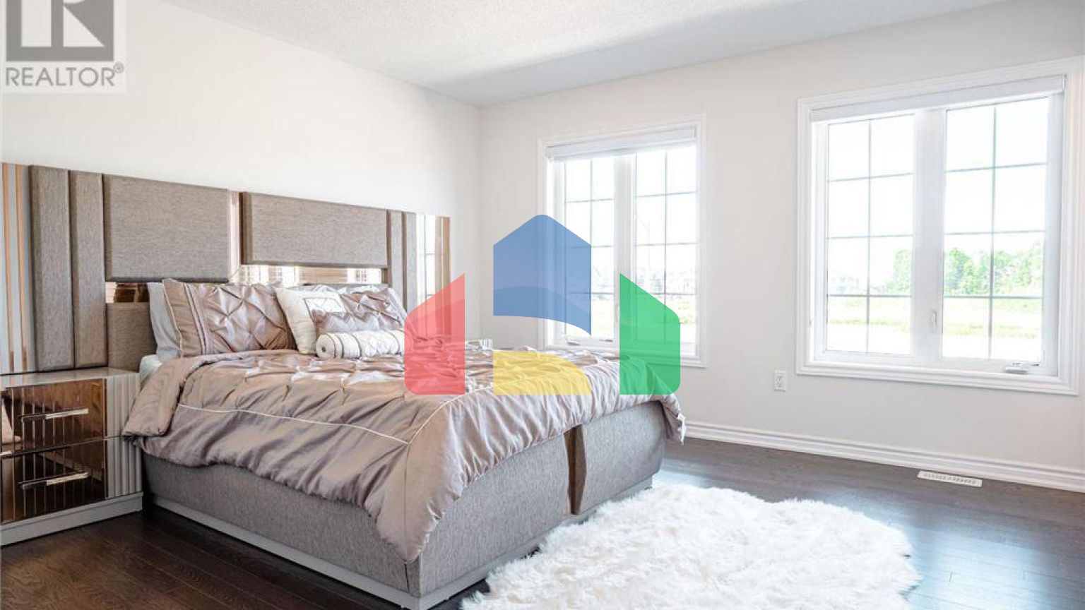 Residential - Single Family Home - Barrie, Canada - Canada